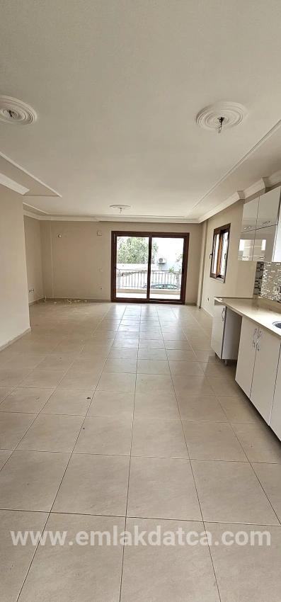 Leere 2+1-maisonette-wohnung In Beldibi Zu Vermieten – Immobilienmakler