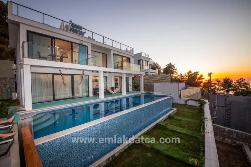 In Faralya eine Villa mit Meeresblick
