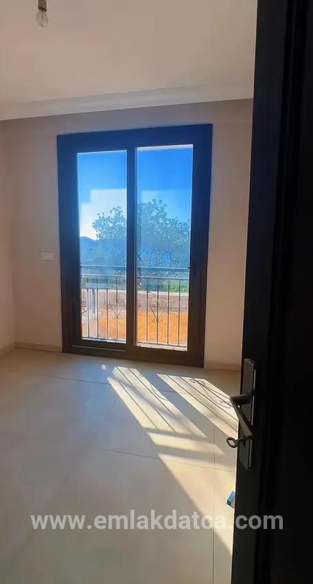 7+3-Zimmer Komplexes gebäude Zu verkaufen in Söğüt Bz. Marmaris - 756 m²