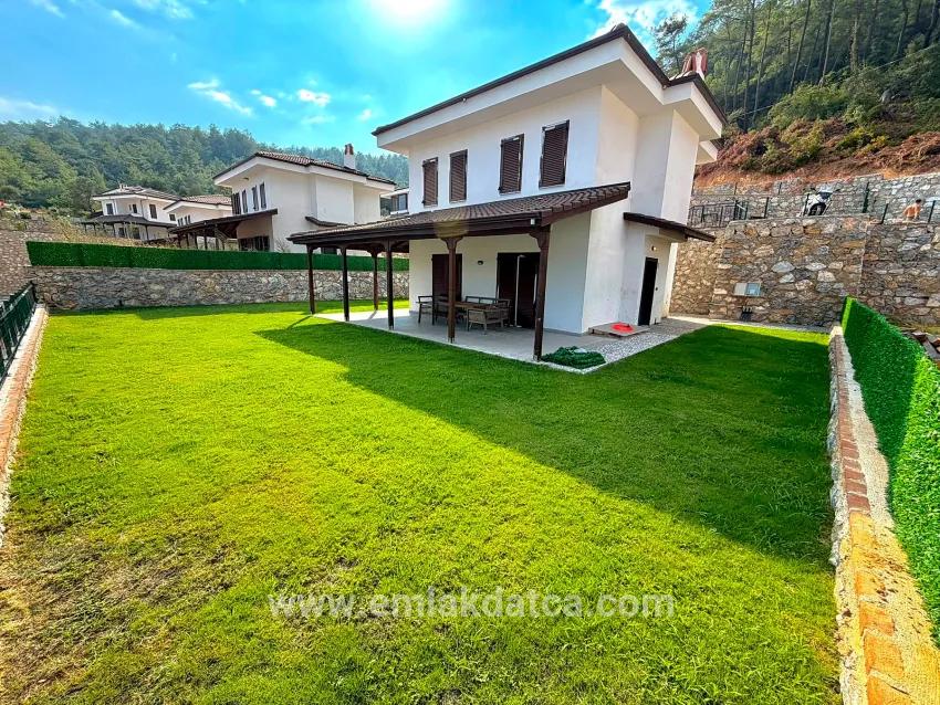 3+1-Zimmer Villa Zu verkaufen in Çetibeli Bz. Marmaris - 140 m²