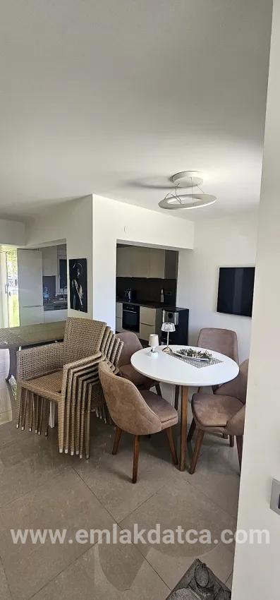 3+1-Zimmer Einfamilienhaus Zu verkaufen in İçmeler Bz. Marmaris - 200 m²