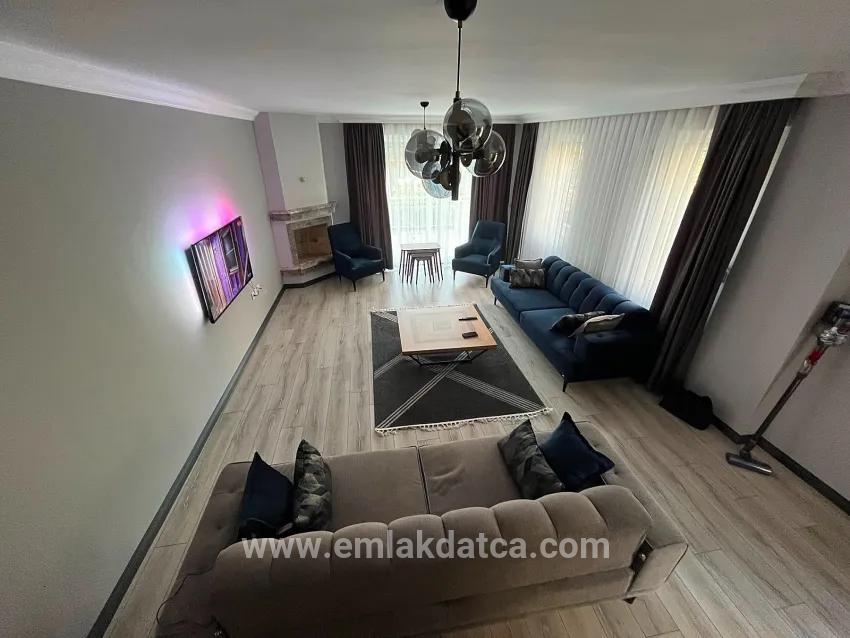 3+1-Zimmer Einfamilienhaus Zu vermieten in Kemeraltı Bz. Marmaris - 200 m²