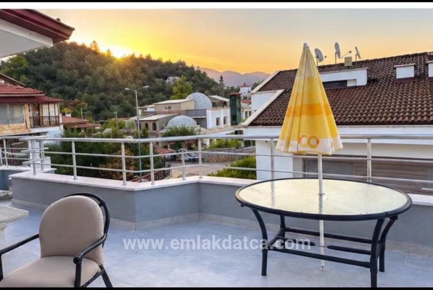 4+1-Zimmer Villa Zu vermieten in Armutalan Bz. Marmaris - 651 m²