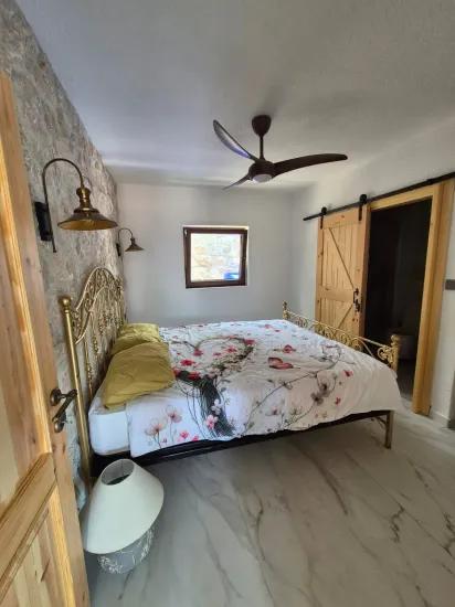 In Selimiye, 2+1 Seeblick-maisonette-wohnung, Freistehendes Haus Aus Stein Zum Verkauf