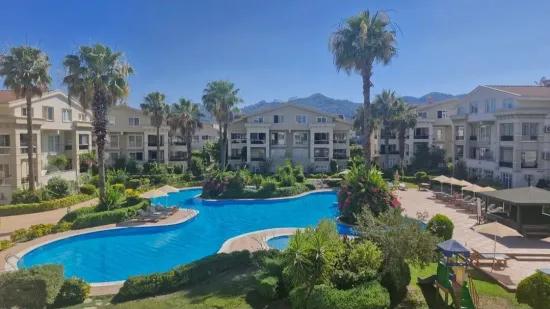 In Der Camiavlu Mahallesi In Einer Wohnanlage Mit Swimmingpool 3+1 Mietwohnung