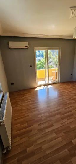 In İçmeler zu vermieten 2+1 Wohnung, Küche, eine perfekte Wohnung