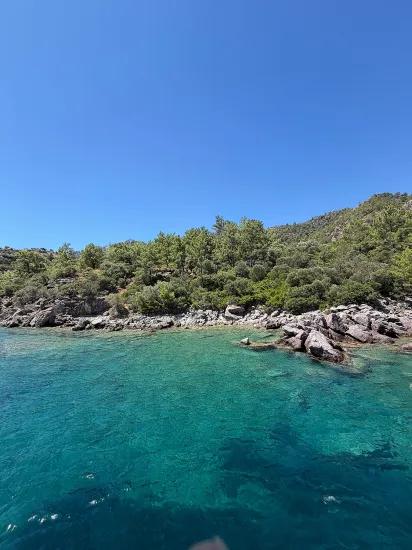 Marmaris Im Turunç-viertel direkt am Meer 4700 m2 kontrollierter Nutzungsbereich