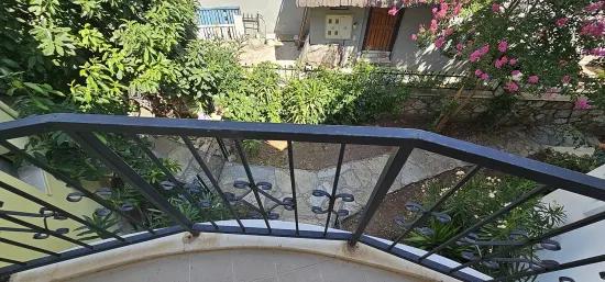 Armutalan Nachbarschaft 3+1 Zu verkaufen Freistehend Duplex Villa