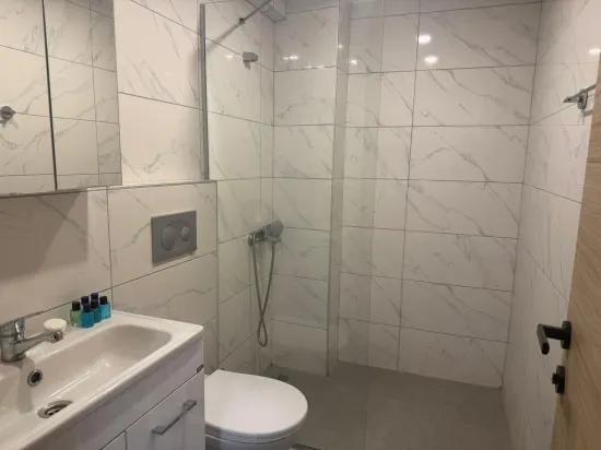 Zu vermieten 1+1 Wohnung – mit hohem Eingang – Siteler Viertel