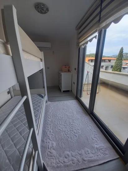 Çıldır Viertel 7 Jahre alt Im jungen Gebäude 3+1 möblierte Mietwohnung
