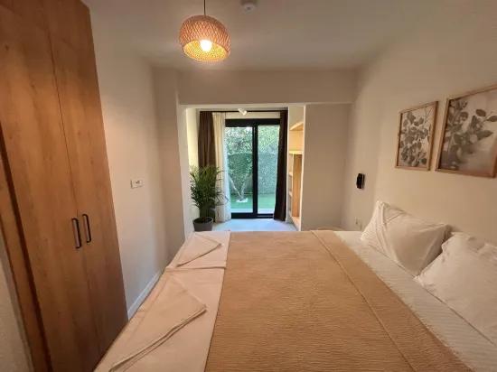 Marmaris Çıldır, 30 m zum Meer, neu, luxuriös, mit Garten, möbliert, zu vermieten, 2+1