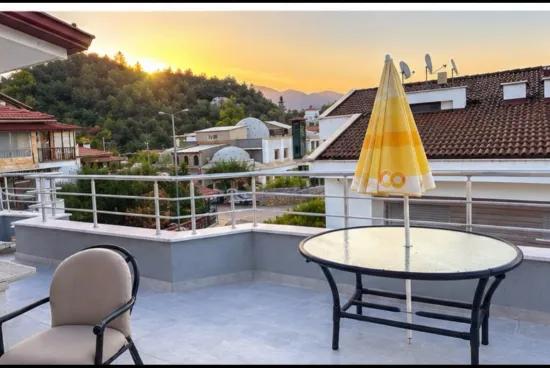 Marmaris Camiavlu In freistehende Villa mit Pool und großem Garten 4+1 zu verkaufen Luxus Triplex Villa