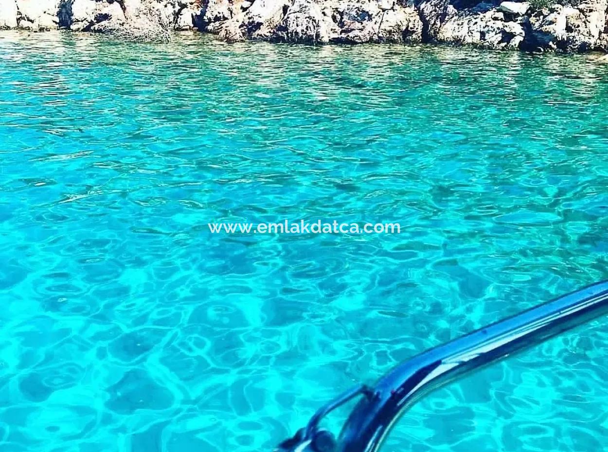 Gebaut Auf Einem Grundstück Von 7000 M2, Das Yacht Club Hotel ,Yacht Zum Verkauf Durch Die Lage Am Meer