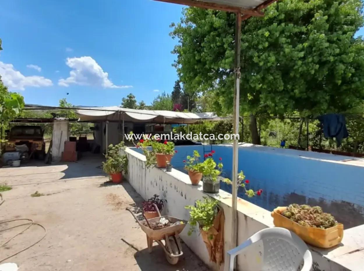 13000M2 Bauernhaus Geeignet, Um Ein Boutique-Hotel 3 Km Von Akyaka Zentrum Gökkova Kitesurfe 1 Km Entfernt Zu Sein