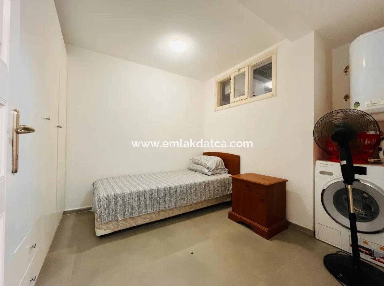 Sie Sind Nur Wenige Schritte Vom Meer Entfernt. Wirklich! Wohnung Direkt Am Wasser.