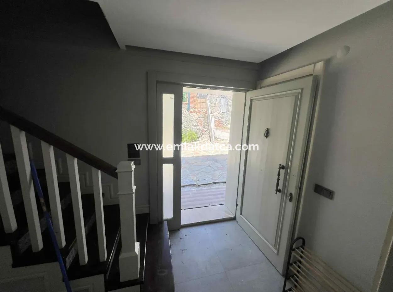 3 Zimmer 1 Wohnzimmer 140M2 2 Villen Zum Verkauf Mit Pool Mit Herrlichem Meerblick Im Viertel Selimiye Im Bezirk Marmaris