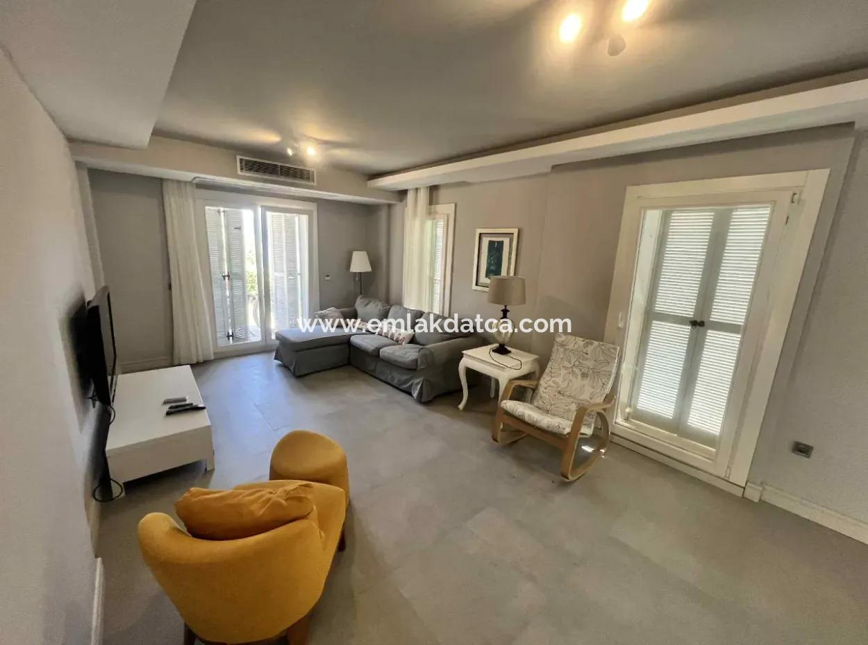 3 Zimmer 1 Wohnzimmer 140M2 2 Villen Zum Verkauf Mit Pool Mit Herrlichem Meerblick Im Viertel Selimiye Im Bezirk Marmaris