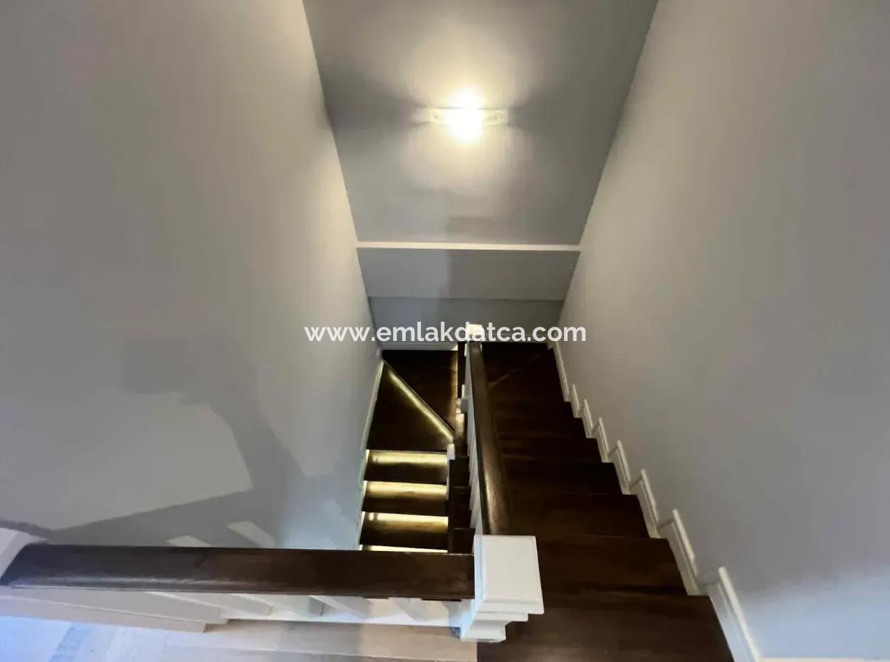 3 Zimmer 1 Wohnzimmer 140M2 2 Villen Zum Verkauf Mit Pool Mit Herrlichem Meerblick Im Viertel Selimiye Im Bezirk Marmaris