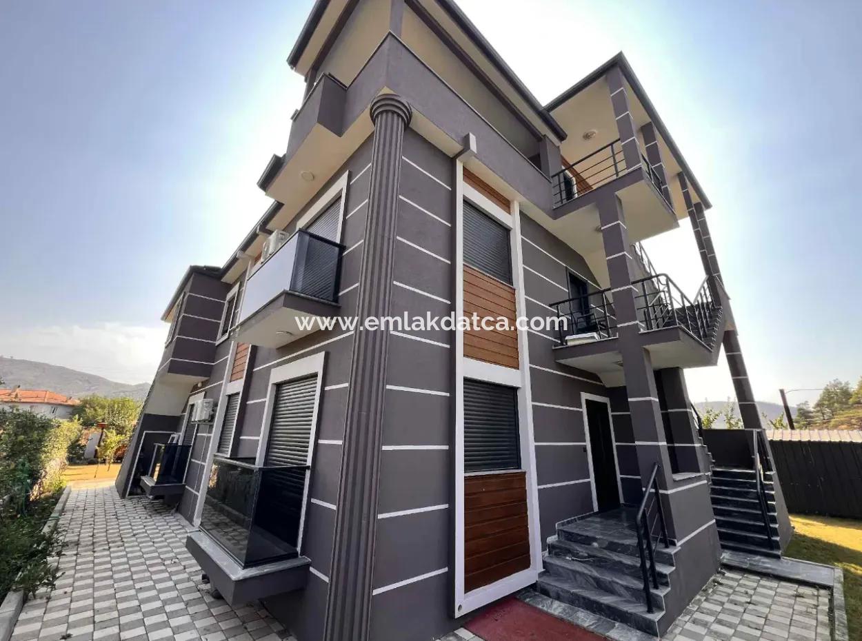 Tolles Portfolio! Die Einzigartige Natur Von Marmaris Und Seine Lage In Der Nähe Des Zentrums. 5 Einheiten Von 2 1 Voll Möblierten Wohnungen, Die Für Die Vermietung Von Unternehmen Im Gebäude Geeignet Sind