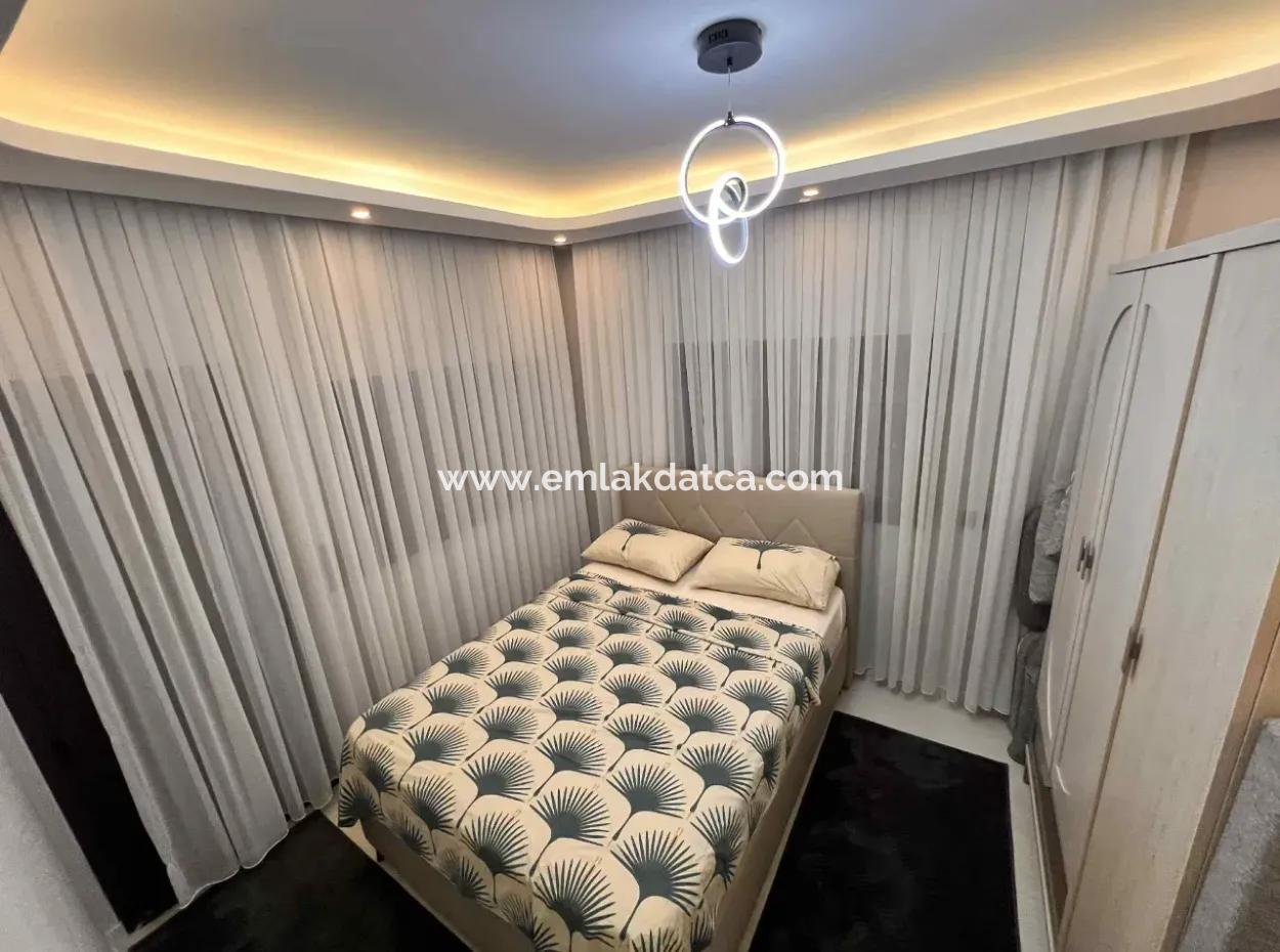 Tolles Portfolio! Die Einzigartige Natur Von Marmaris Und Seine Lage In Der Nähe Des Zentrums. 5 Einheiten Von 2 1 Voll Möblierten Wohnungen, Die Für Die Vermietung Von Unternehmen Im Gebäude Geeignet Sind