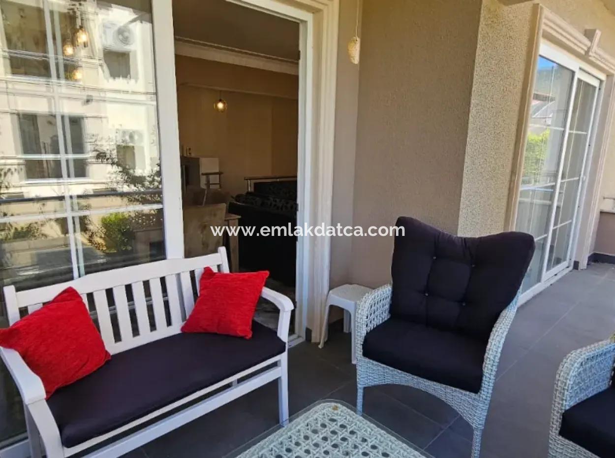 Camiavlu Neighborhood 3 1 Rückwärtsduplex Zum Verkauf Auf Einem Sicheren Gelände Mit Pool