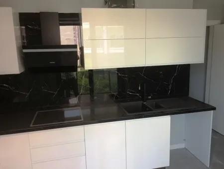 Null Luxus 2 Zimmer 1 Wohnzimmer 100M2 Indoor-Garage Für Verkauf In Marmaris