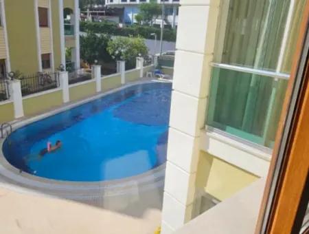 Luxuswohnung Zur Vermietung Mit 3:1 Pool Im Stadtteil Marmaris Siteler