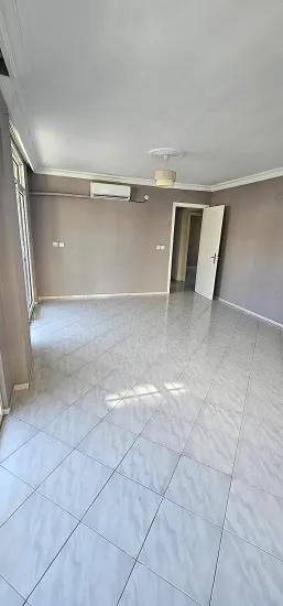 2+1 Wohnung In Der Nachbarschaft Çıldır Mietwohnung