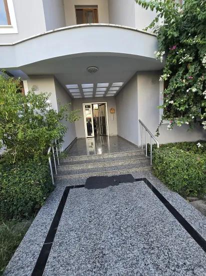 3+1 Zu Vermietende Wohnung Im Jungen Gebäude Im Viertel Çıldır