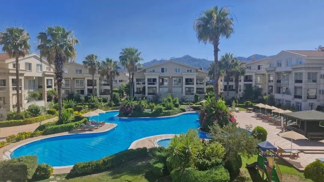 In Camiavlu Mahallesi, A 3+1 Rental Flat In A Complex With A Swimming Pool