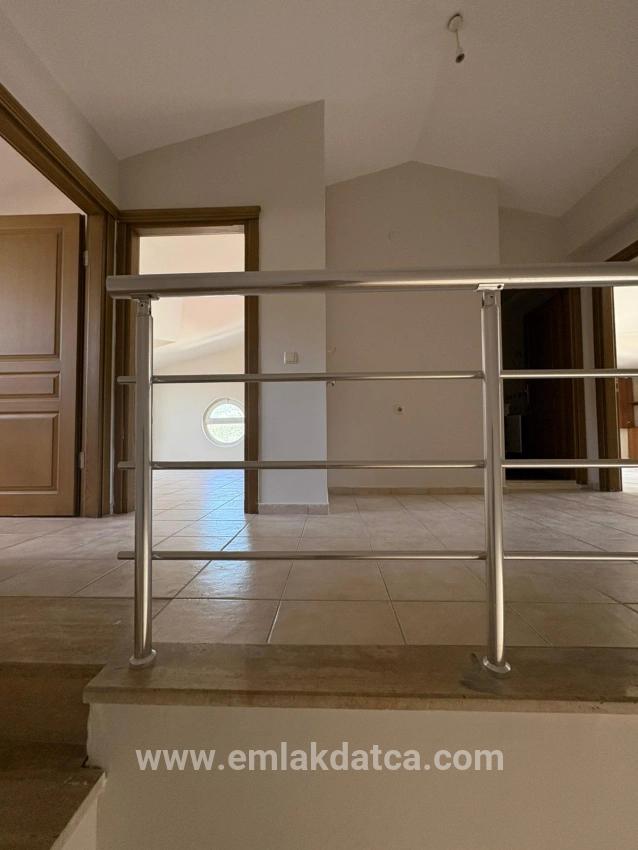 4+1 Duplex Apartment For Rent In Çamdibi Neighborhood (vacant)
