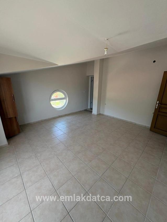 4+1 Duplex Apartment For Rent In Çamdibi Neighborhood (vacant)
