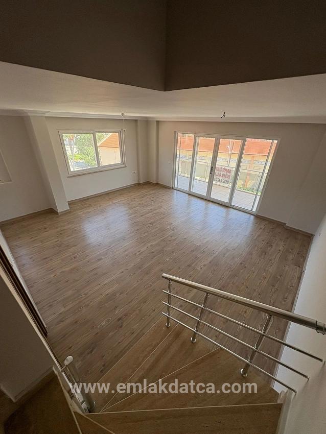4+1 Bedroom Apartment For rent in Beldibi Nbh. Marmaris - 180 m²