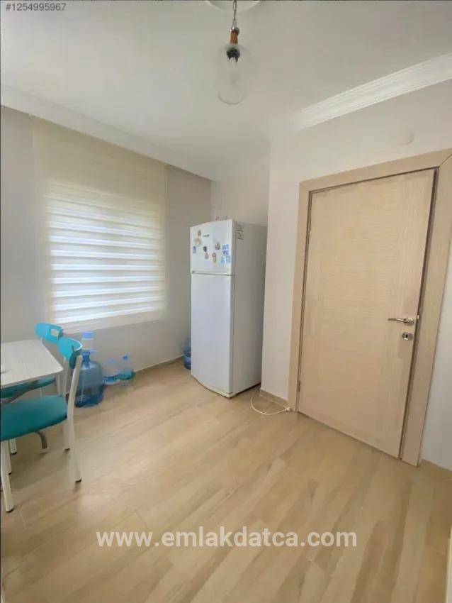 In The Kemeraltı Neighbourhood, 2+1 Furnished Rental Flat