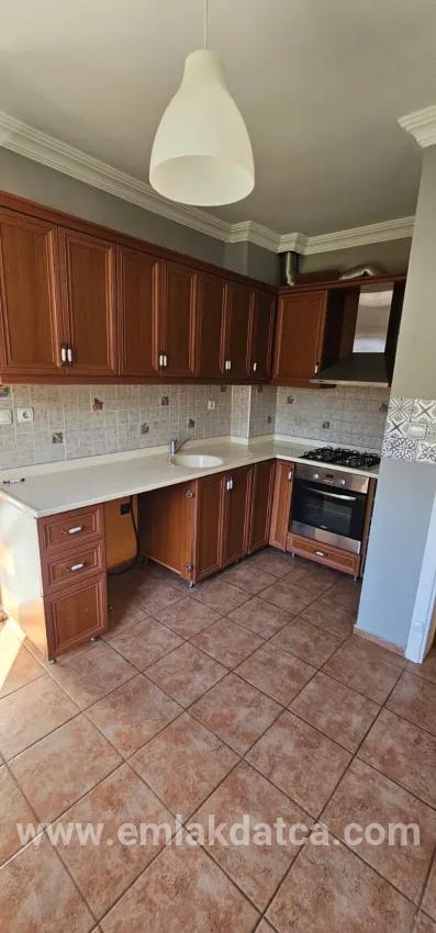 2+1 Bedroom Apartment For rent in İçmeler Nbh. Marmaris - 110 m²