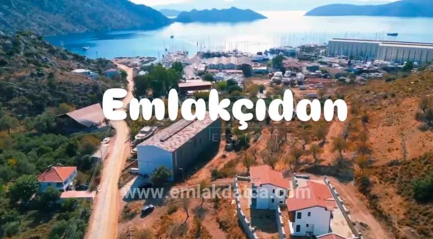 In the Marmaris Bozburun neighbourhood, a magnificent sea view 4+1 zero 170 m2 for sale villa