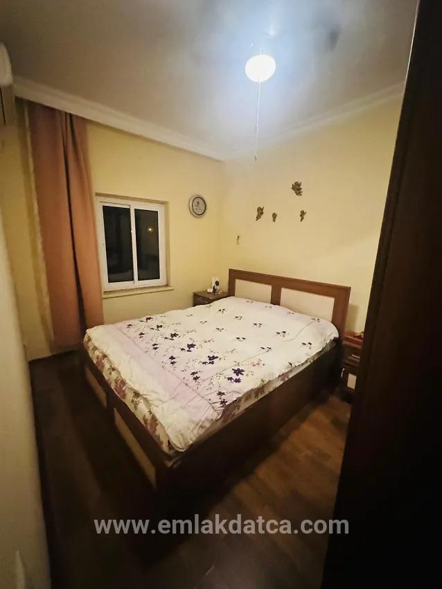 In Hisarönü, 2+1 Furnished Rental Flat – 100 m to the Coast
