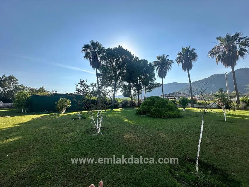 In Hisarönü, 2+1 Furnished Rental Flat – 100 m to the Coast