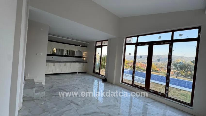 3+1 Bedroom Villa For sale in Kızılyaka Nbh. Ula - 465 m²