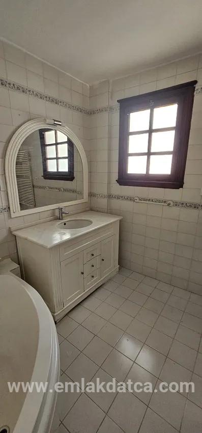 3+1 Bedroom Villa For sale in Armutalan Nbh. Marmaris - 160 m²