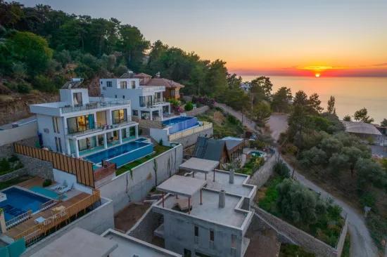 In Faralya, a magnificent villa with a sea view