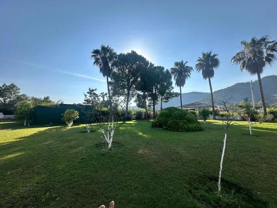 In Hisarönü, 2+1 Furnished Rental Flat – 100 m to the Coast