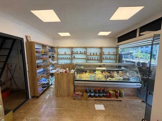 Armutalan centre for sale 50 m2 street above shop