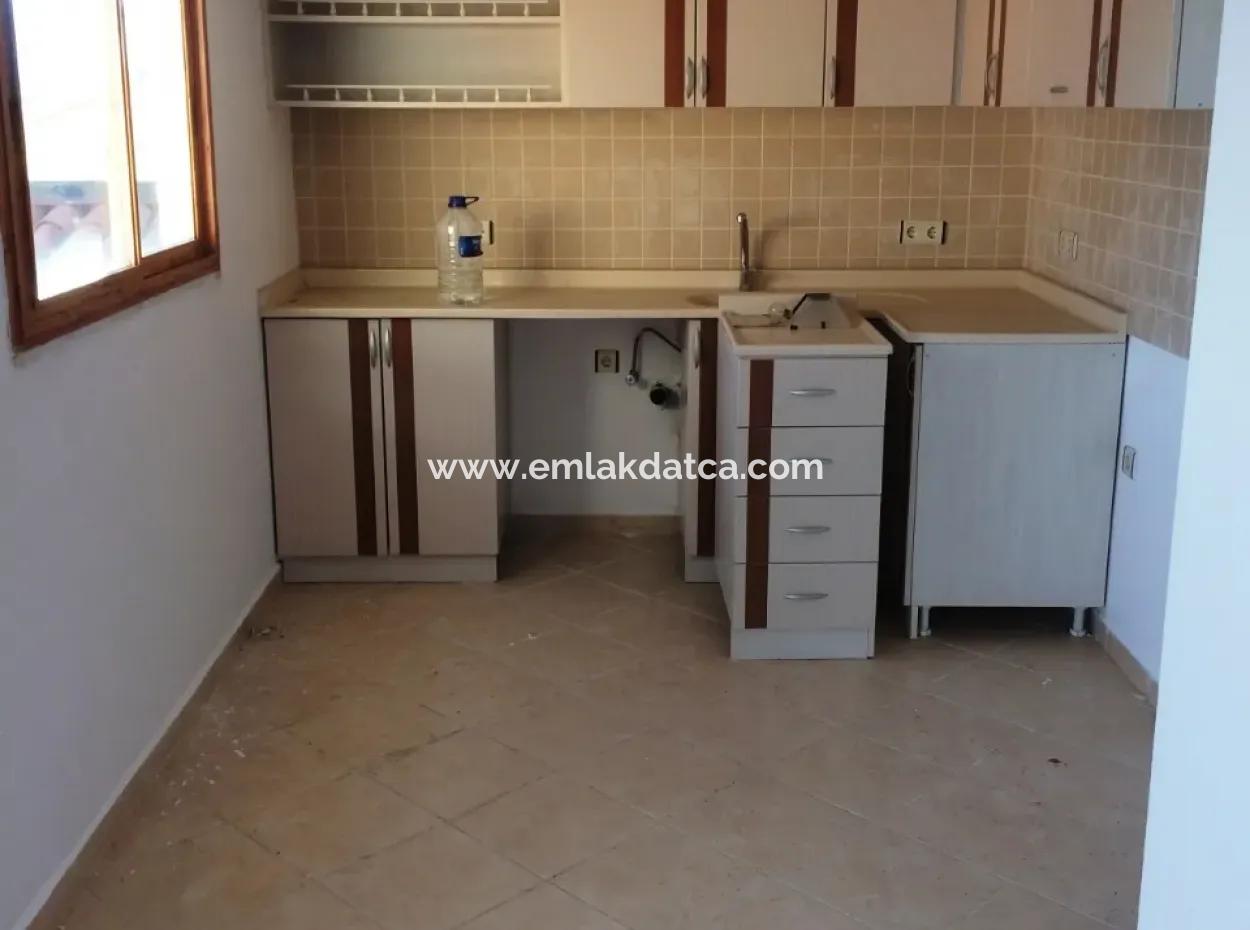 10 Bedroom 2 With Pool In The Centre Of Marmaris.2500M2 Plot Is For Sale In Our Estate.