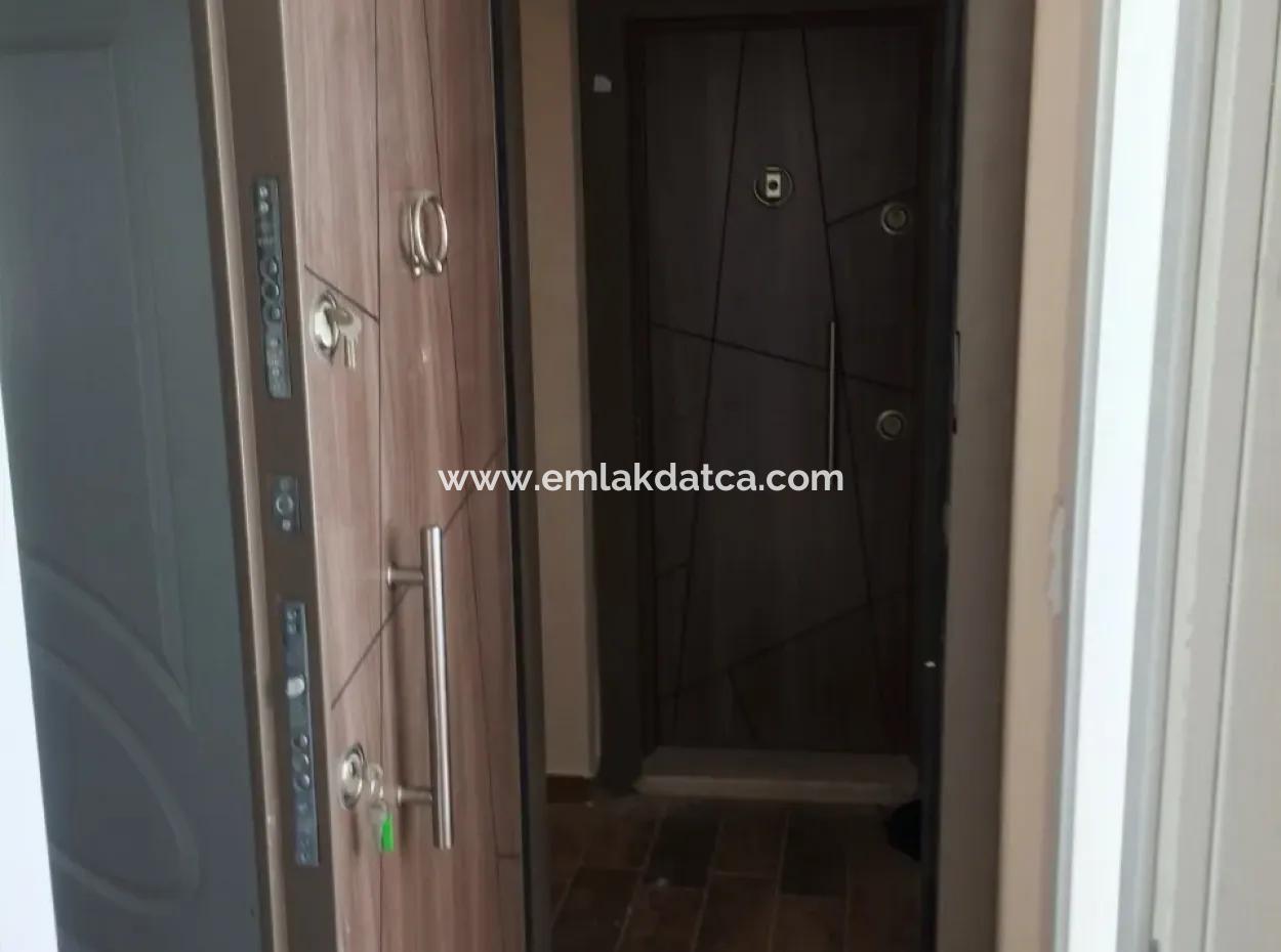 Furnished Apartment With Swimming Pool For Daily Rent In Marmaris Center