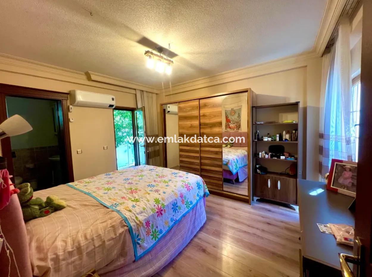 900M2 Land Share Available In Marmaris Armutalan Area, 4 Rooms, 2 Living Rooms, 5 Bathrooms, 450M2 Mansion For Sale