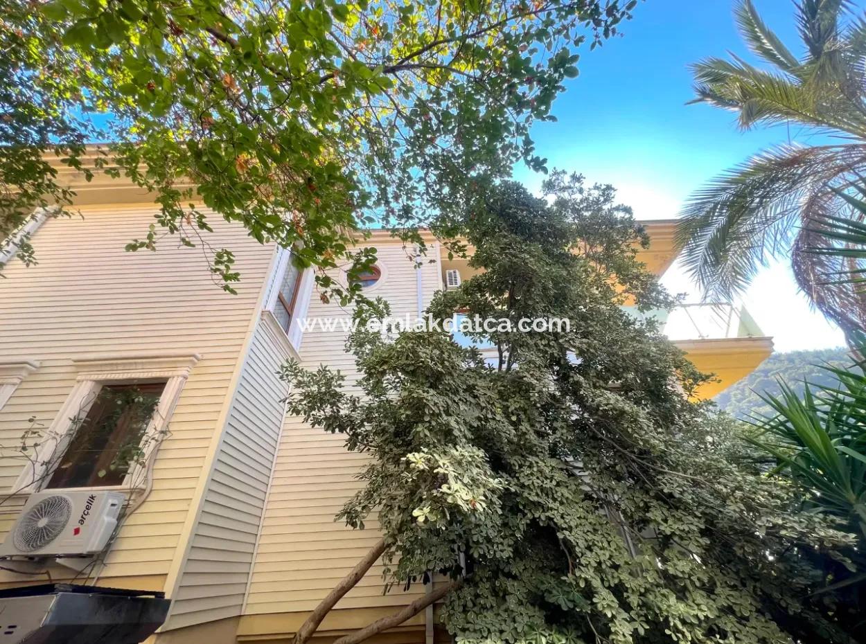 900M2 Land Share Available In Marmaris Armutalan Area, 4 Rooms, 2 Living Rooms, 5 Bathrooms, 450M2 Mansion For Sale