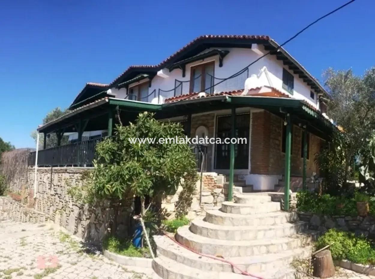 Stone Villa With Swimming Pool, 8 Rooms, 740M2 Plot For Sale In Gökova Region