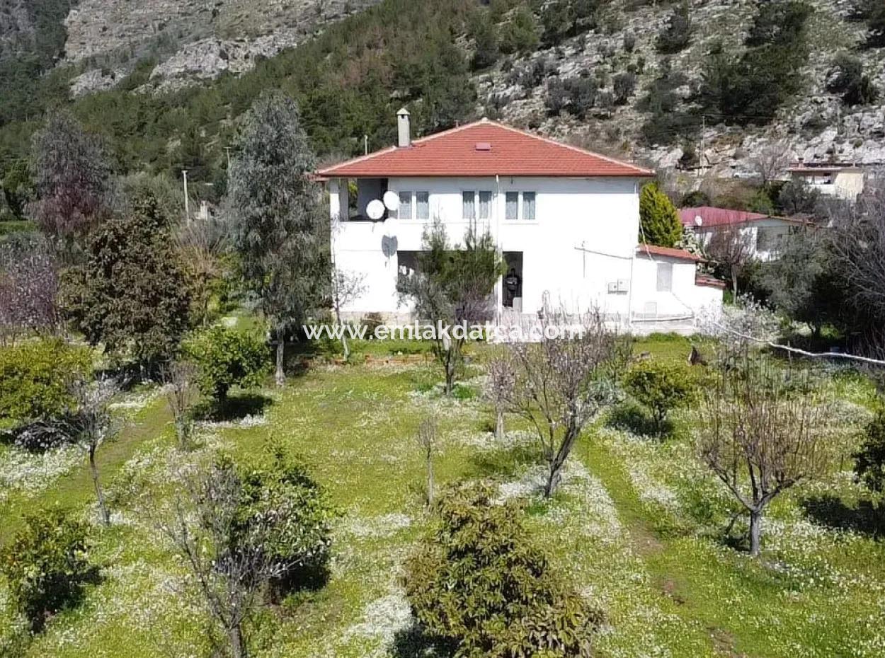 Farmhouse Among Olive Groves With 10 Rooms In A Plot Of 3700M2 Close To The Sea In The Orhaniye Neighborhood Of Marmaris From The Real Estate Agent