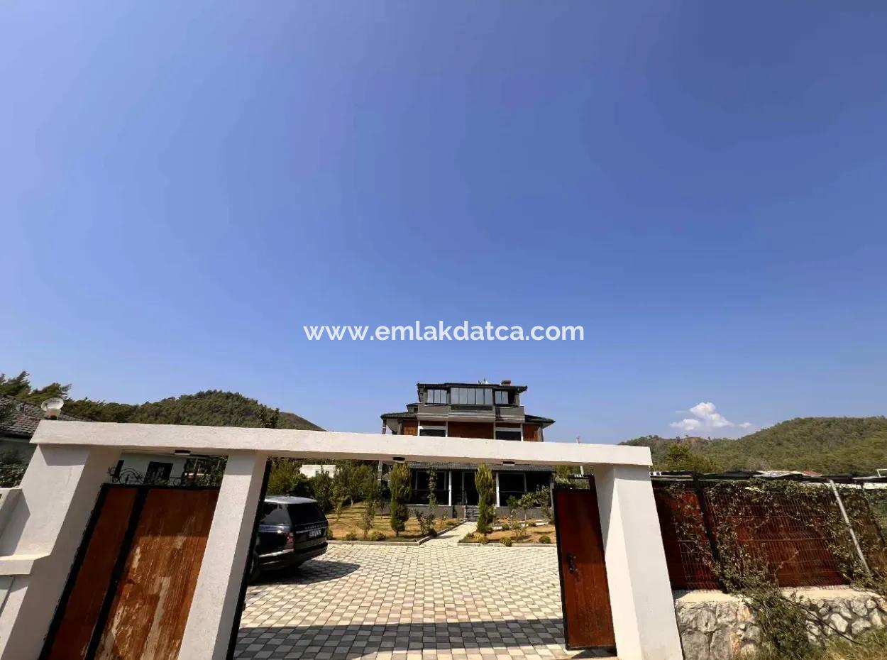 Investment Opportunity In The Hidden Paradise Of Marmaris: Luxury 5 Units Of 2 1 110M2 Apartments In 838M2 Plot Are Only 15 Km Away From Marmaris,